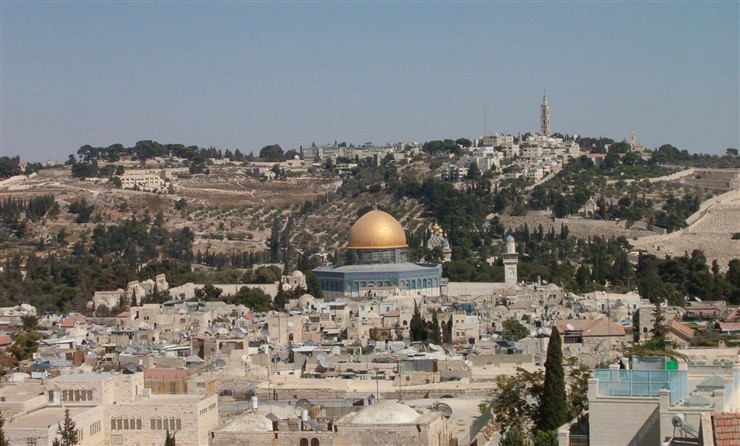 Israeli Citizenship, Jerusalem - the old city. Image source israelcharm.wordpress.com